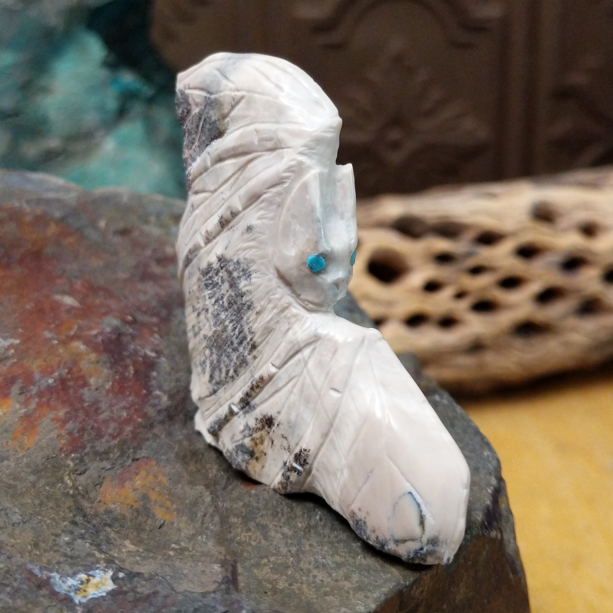 Bat Zuni Fetish Carving by Derrick Kaamasee SWT-FSH-0044 – Arlene's