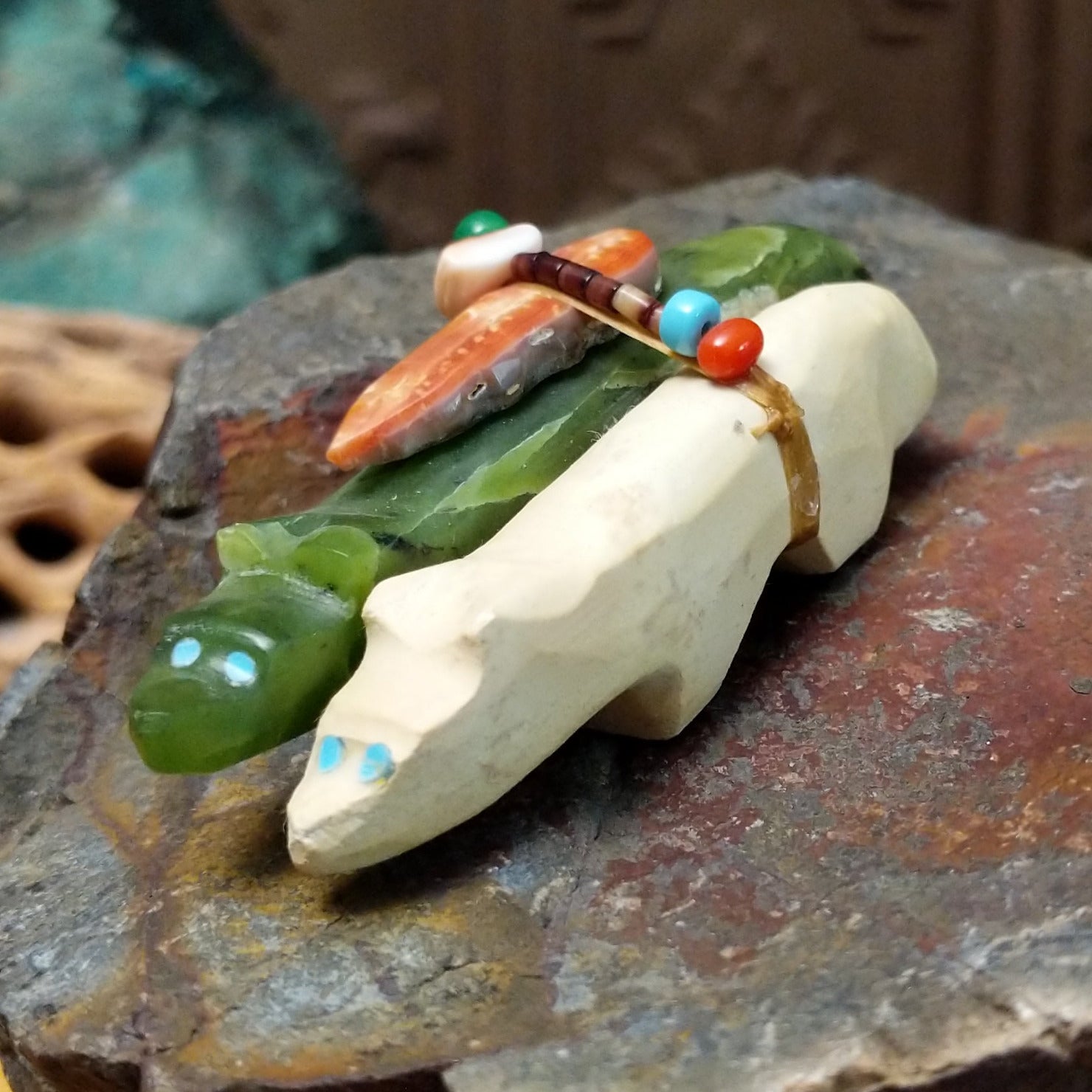 Fox Pair Zuni Fetish Carving by Jayne Quam SWT-FSH-0036 – Arlene's
