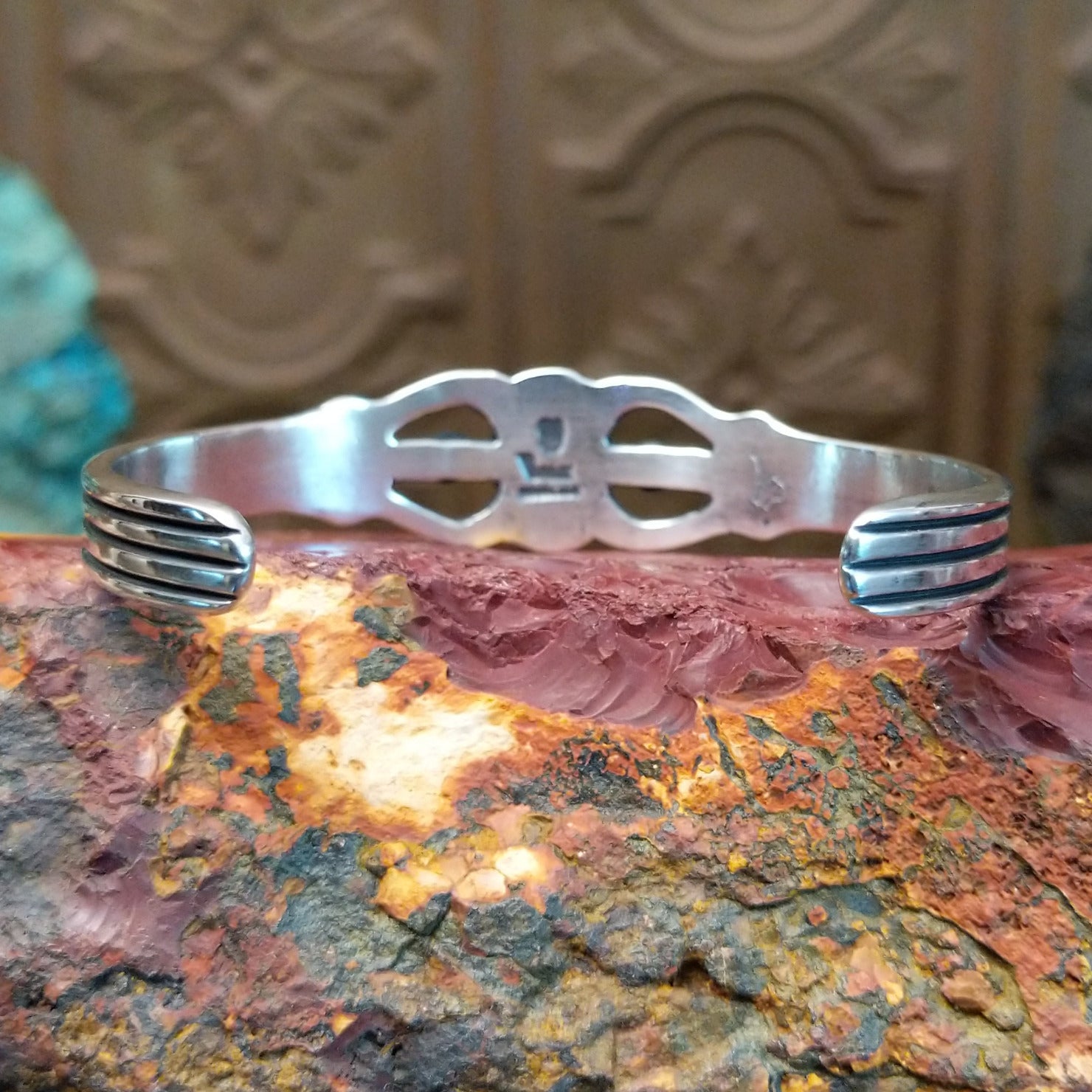 Sterling silver cuff featuring black onyx set in an oval bezel.