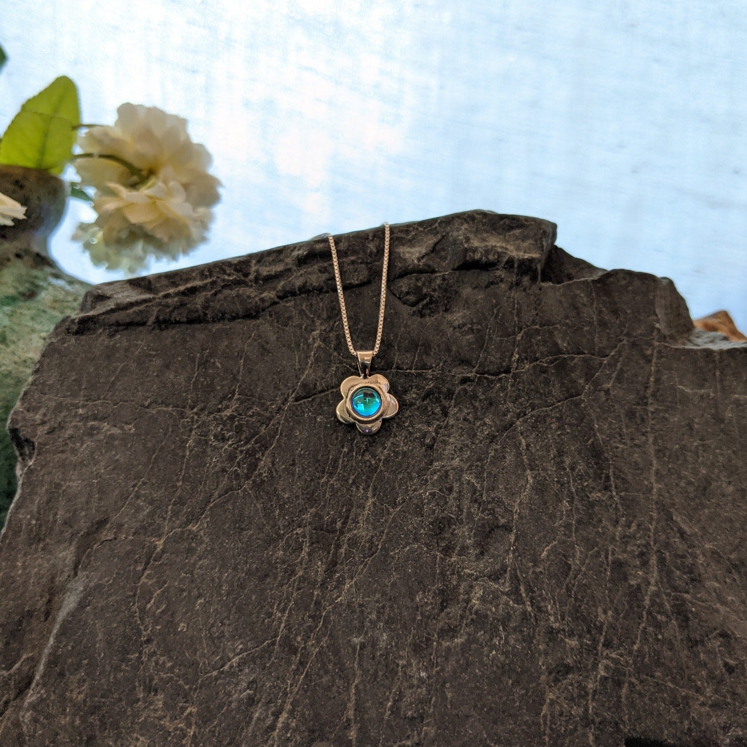 Flower Pendant Sterling Silver Necklace by LeightWorks GJ-NKL-0016 (Aqua)