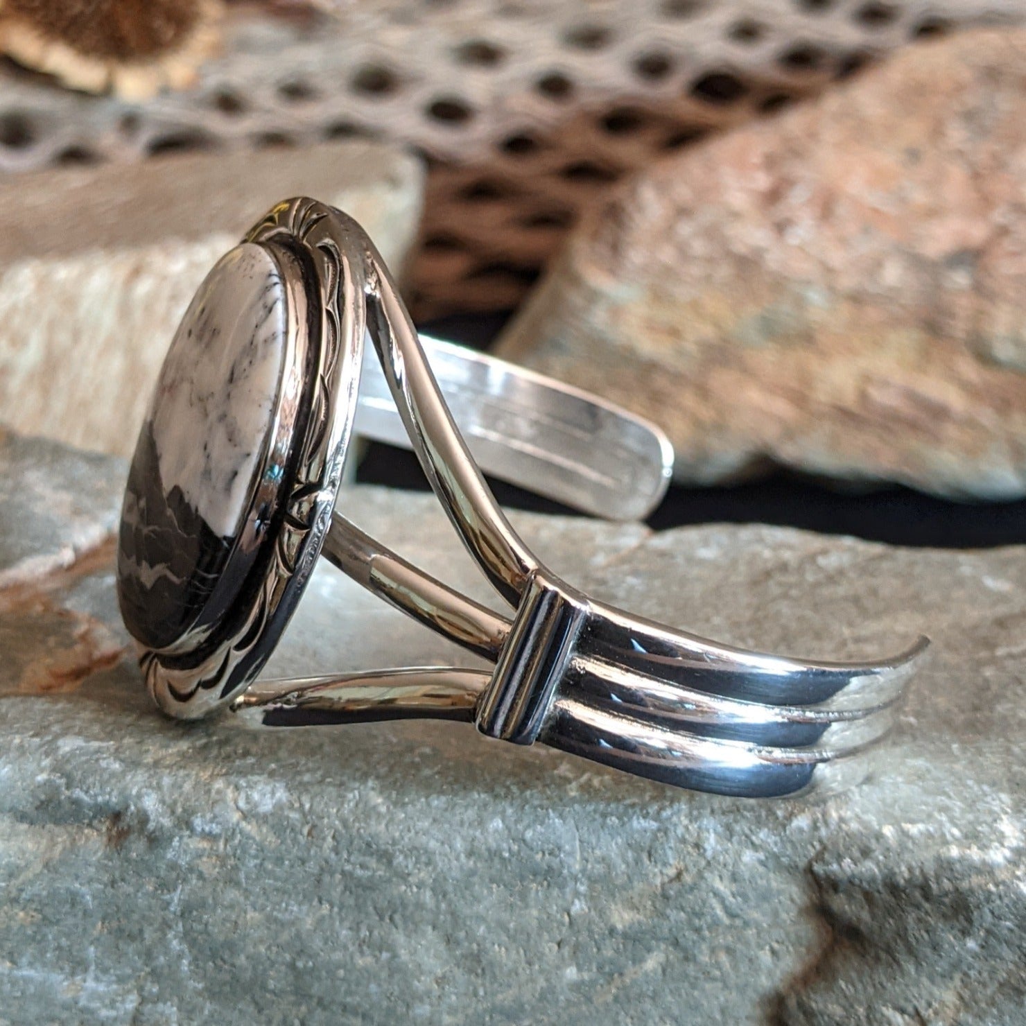 Navajo Made Large Oval White Turquoise Cuff GJ-BRC-0079