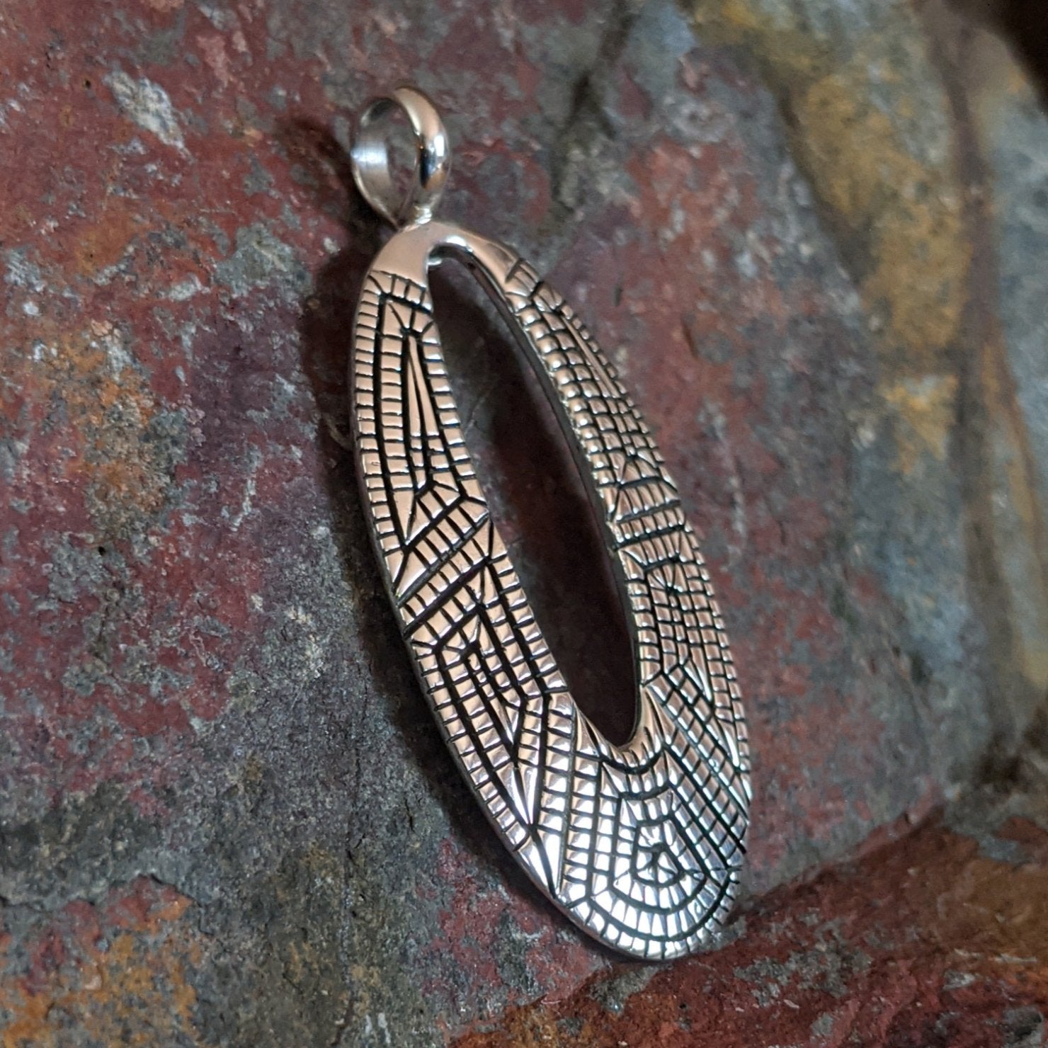 Geometric Pendant by Elgin Tom GJ-PND-0062