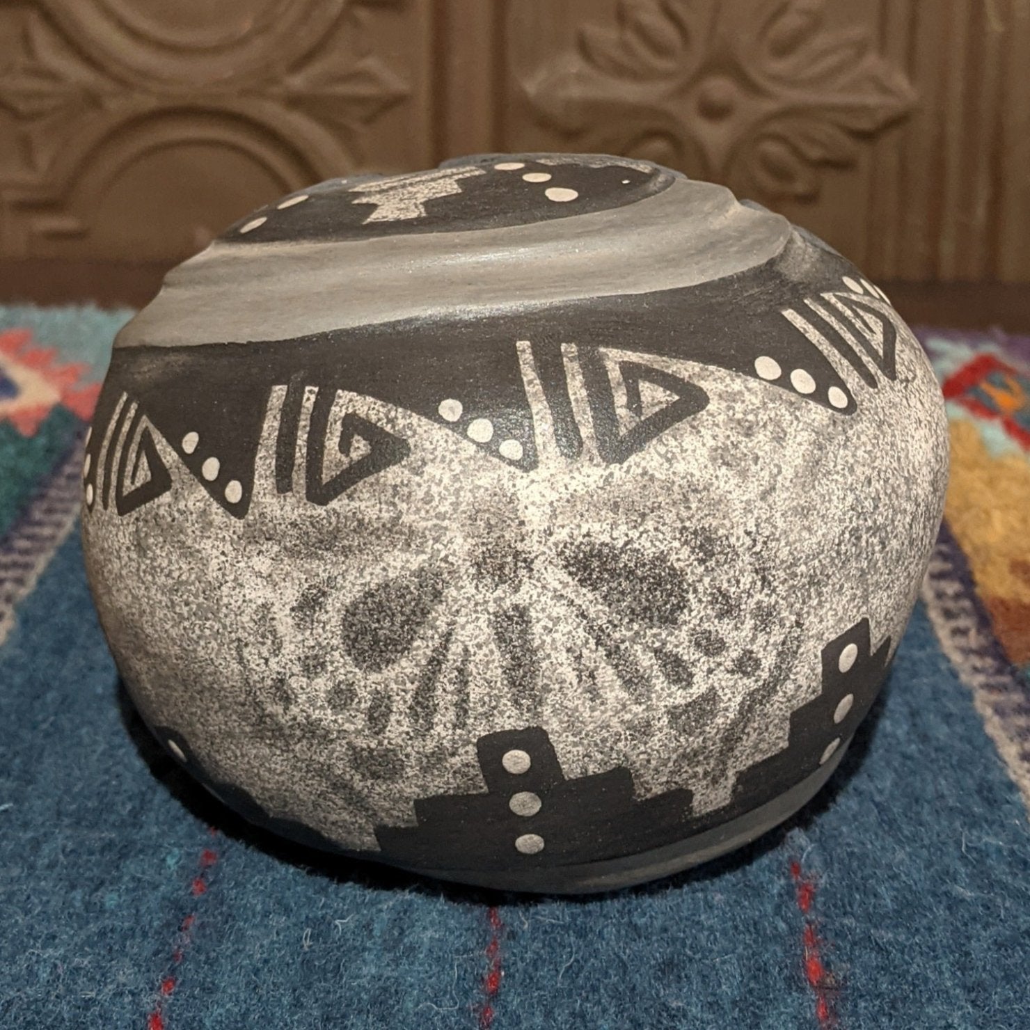 Jemez Gray Pot by Felicia Fragua SWT-POT-0032
