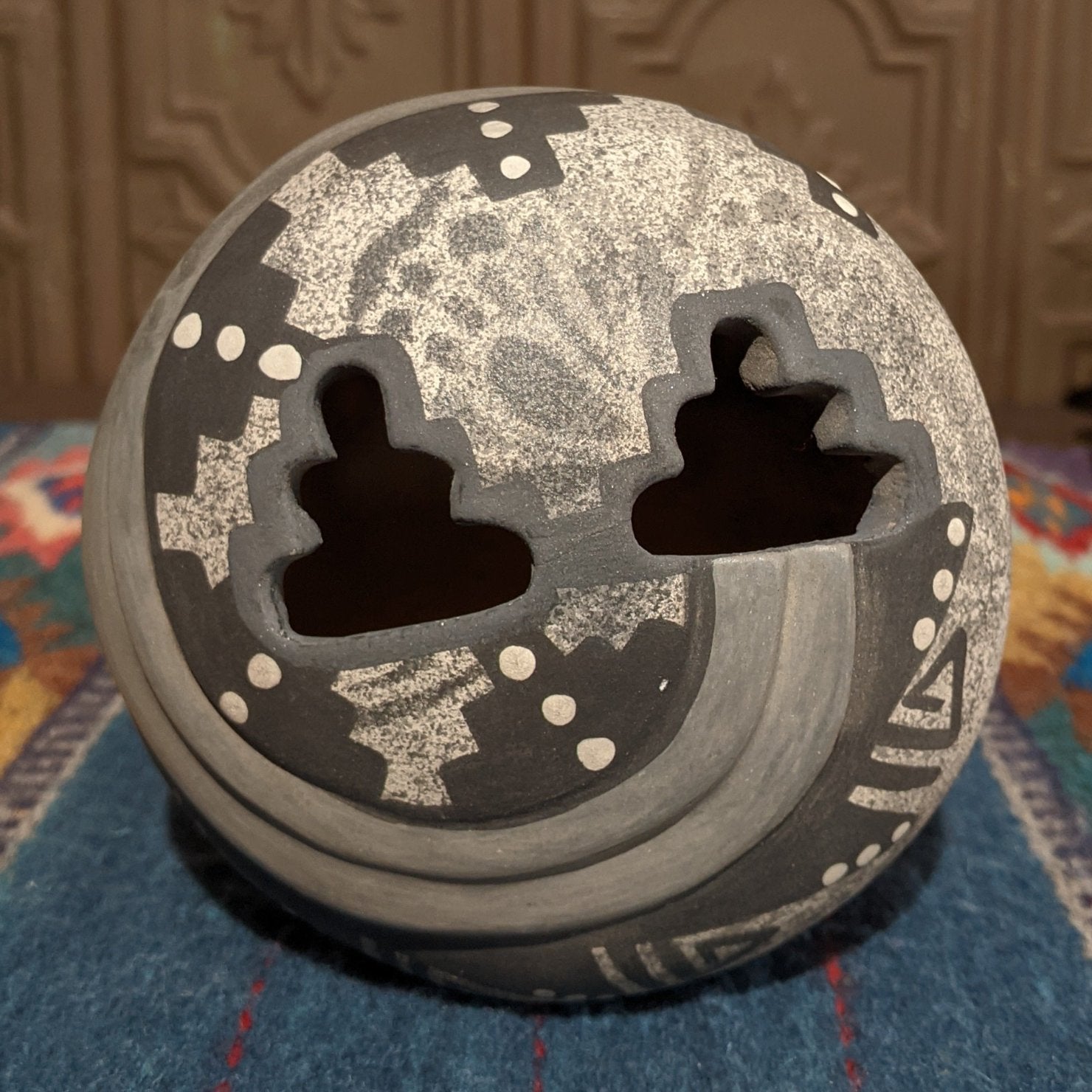 Jemez Gray Pot by Felicia Fragua SWT-POT-0032