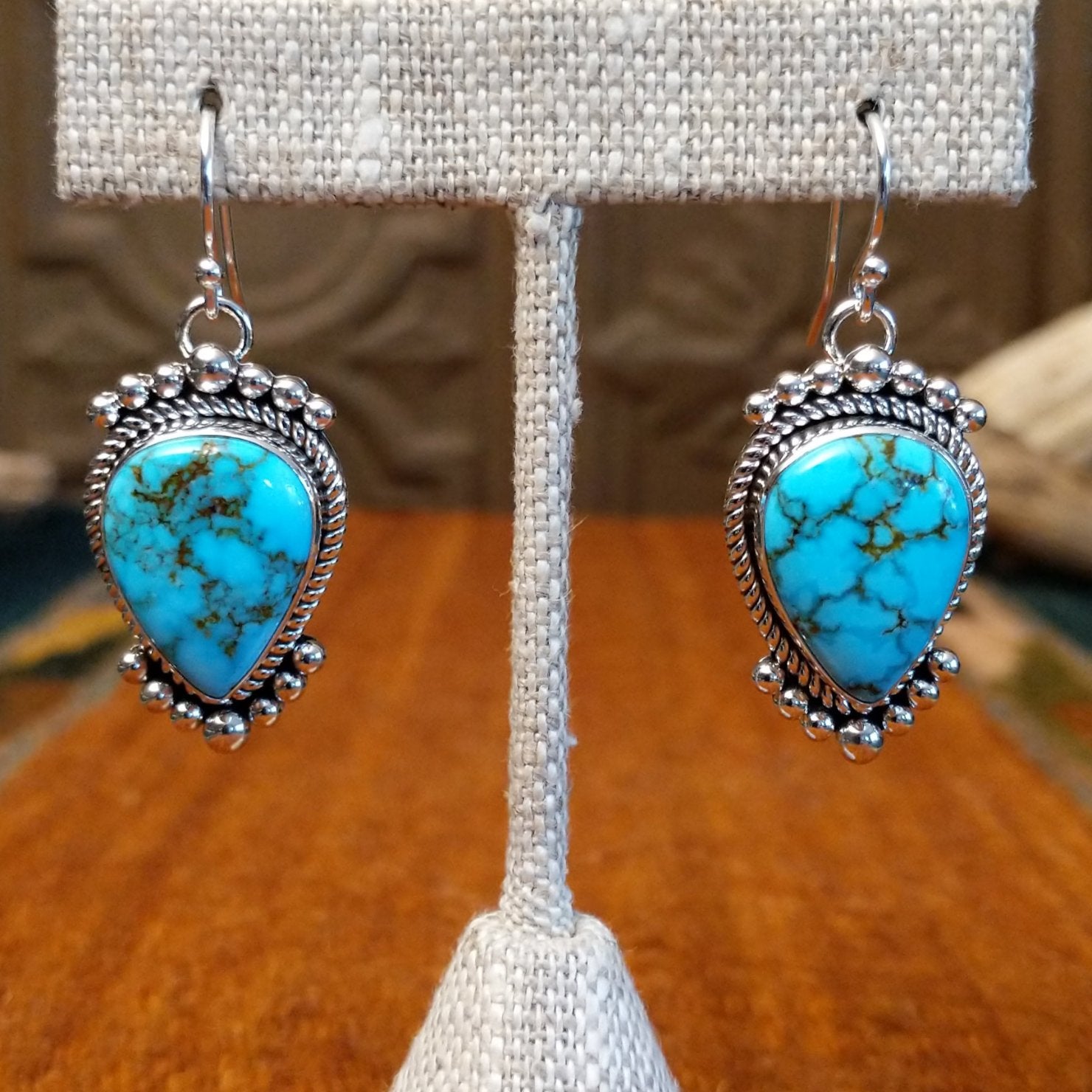 Kingman Turquoise Necklace & Earrings Set by Artie Yellowhorse GJ-JWS-0002