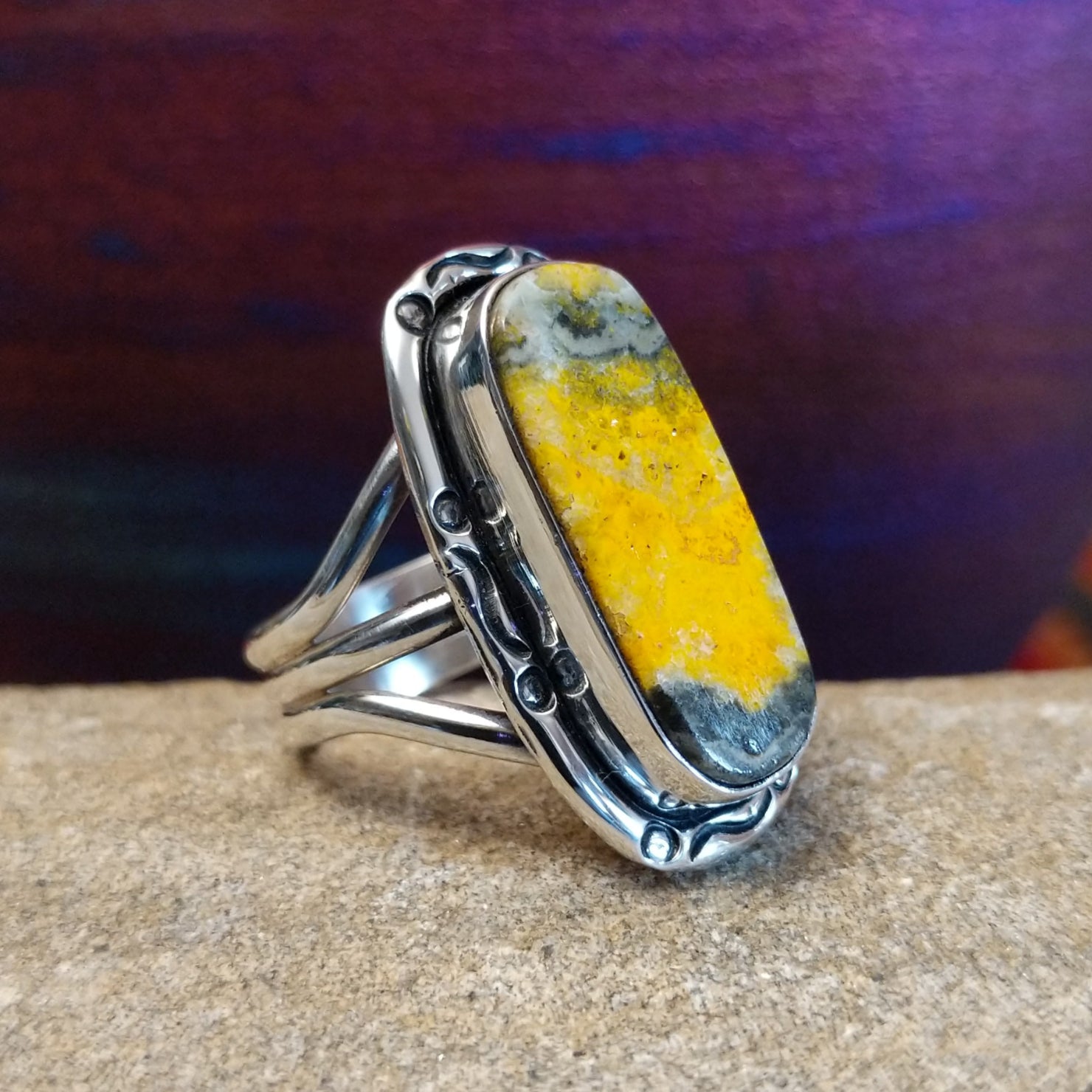 Bumblebee Jasper Ovaloid Ring by Terry Wood GJ-RNG-0107 Size 9.5
