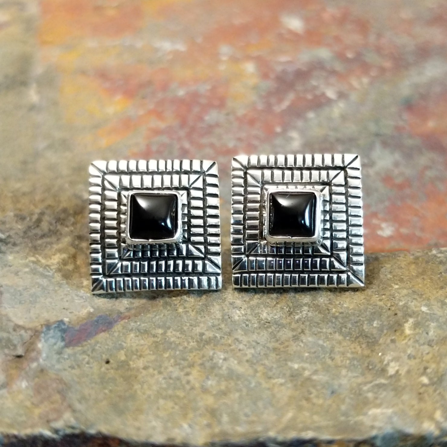 Black Onyx Earrings by Elgin Tom GJ-ERN-0090