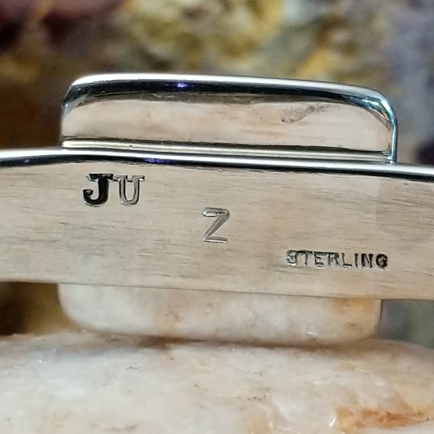 Close-up of the authentication stamp.