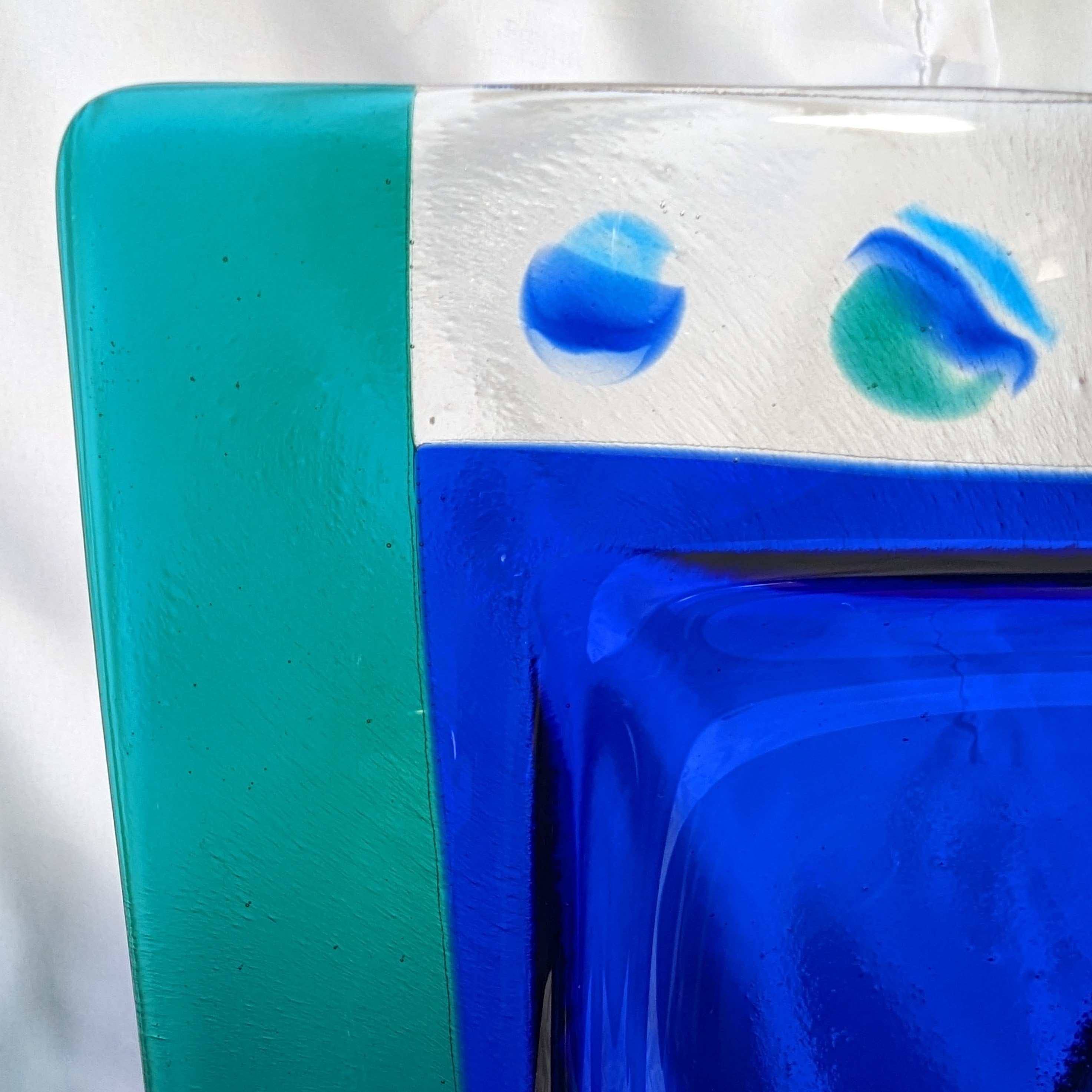 "Colors of Waves" Glass Dish by Paula Garille Detail View
