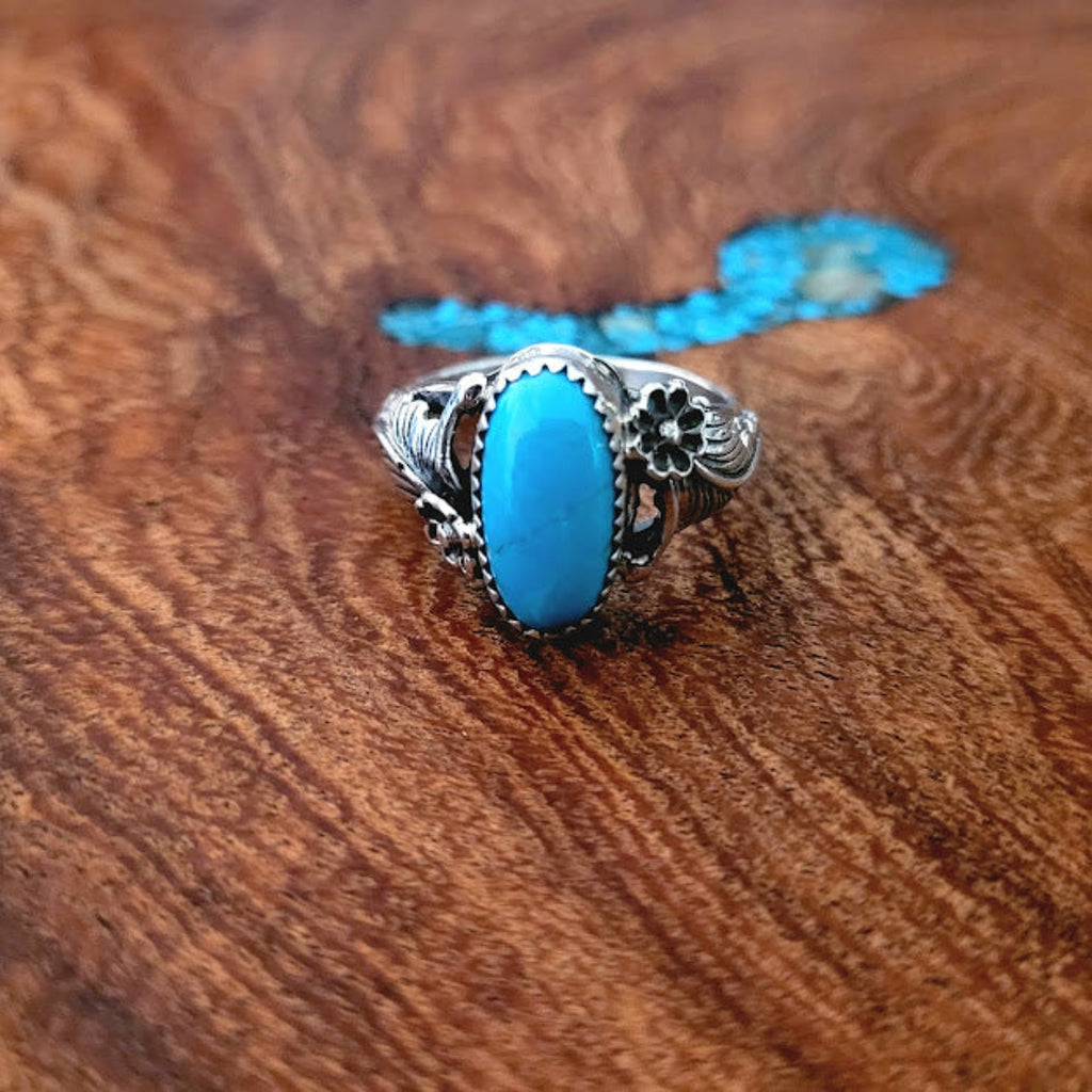 turquoise and sterling silver ring front view