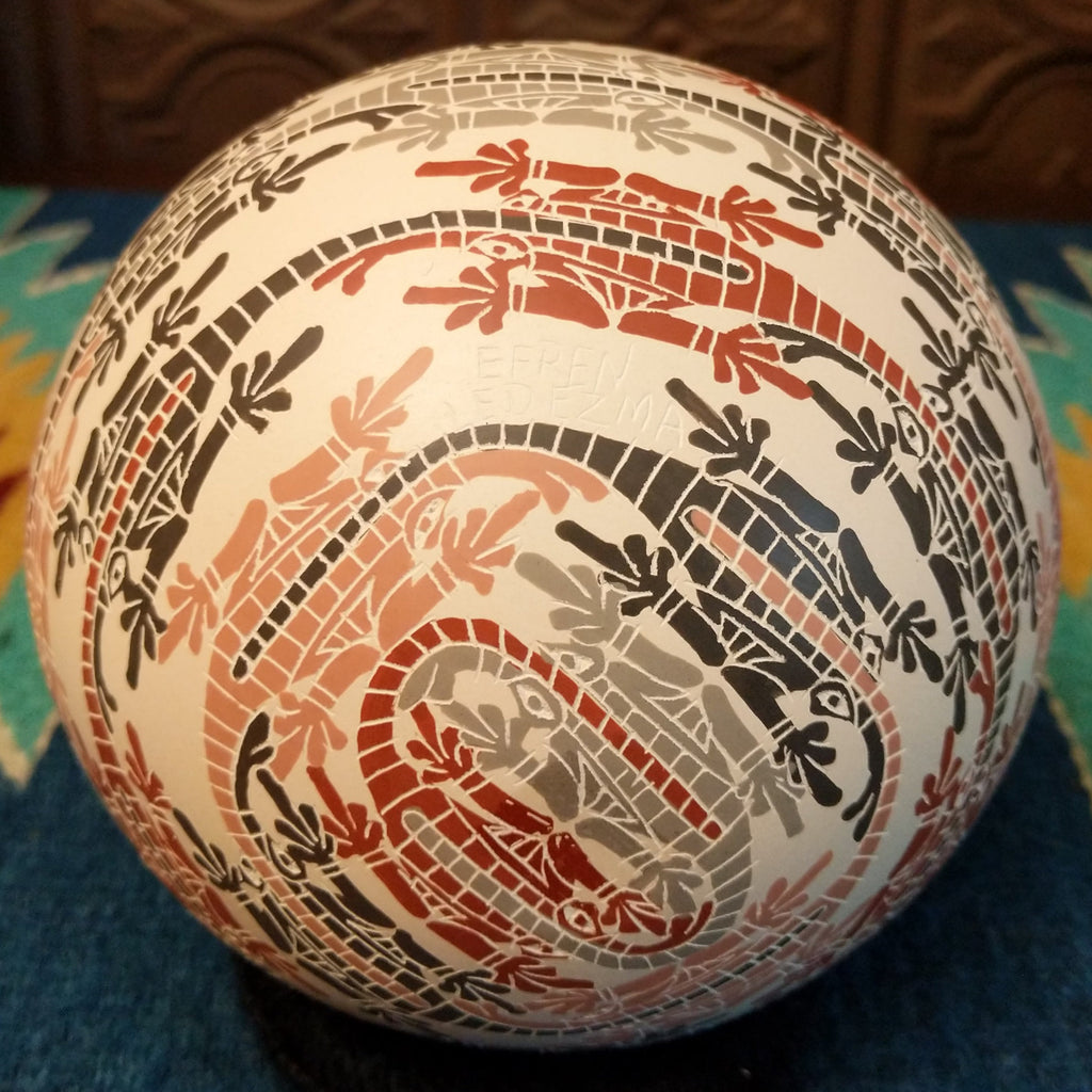 Close-up of the artisan's signature.