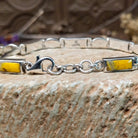 Close-up of the clasp.