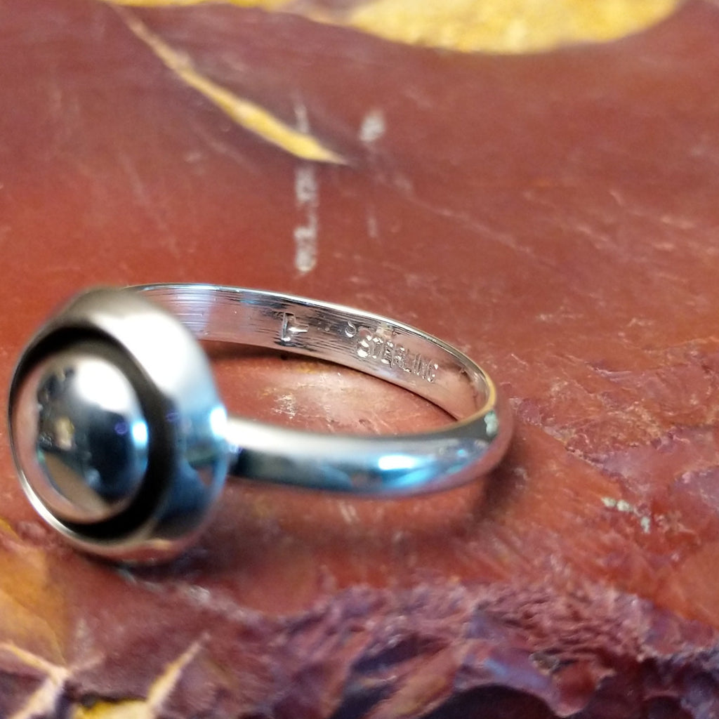 The stamp is found on the interior on the ring.