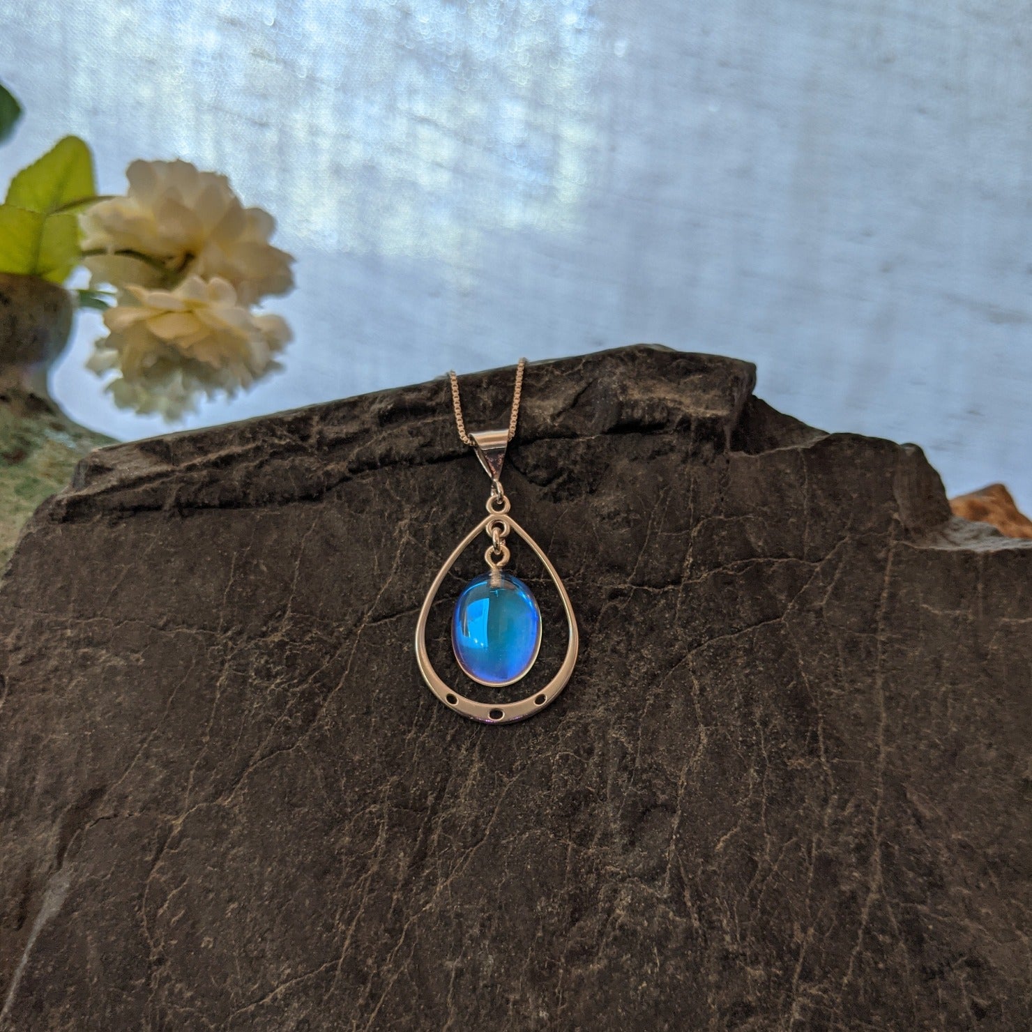 Ringed Crystal Sterling Silver Necklace by LeightWorks GJ-NKL-0015 (Blue)