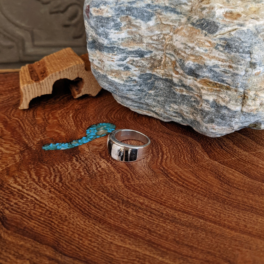 Navajo Made White Buffalo Ring GJ-RNG-0044