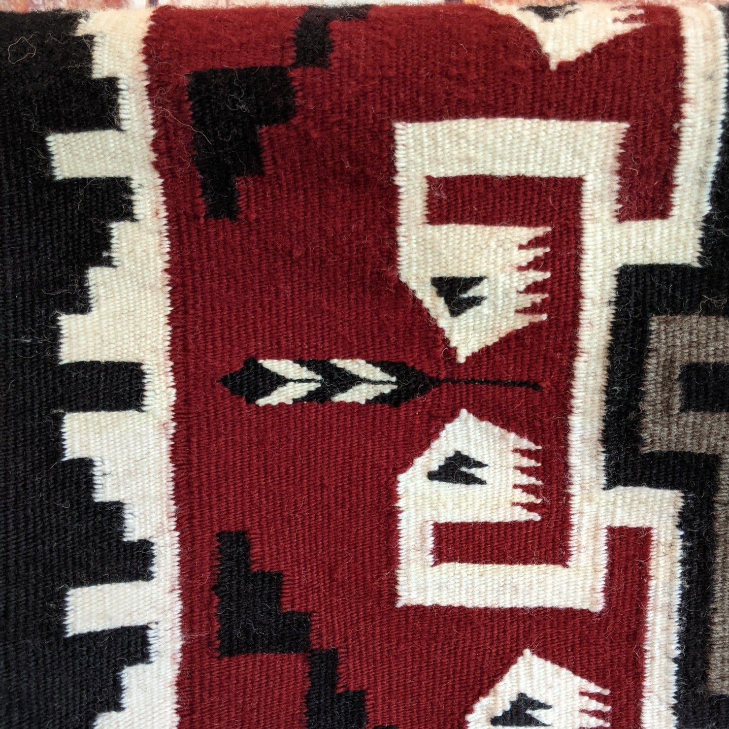 "Klagetoh" Rug by Irene Eskee SWT-NU136