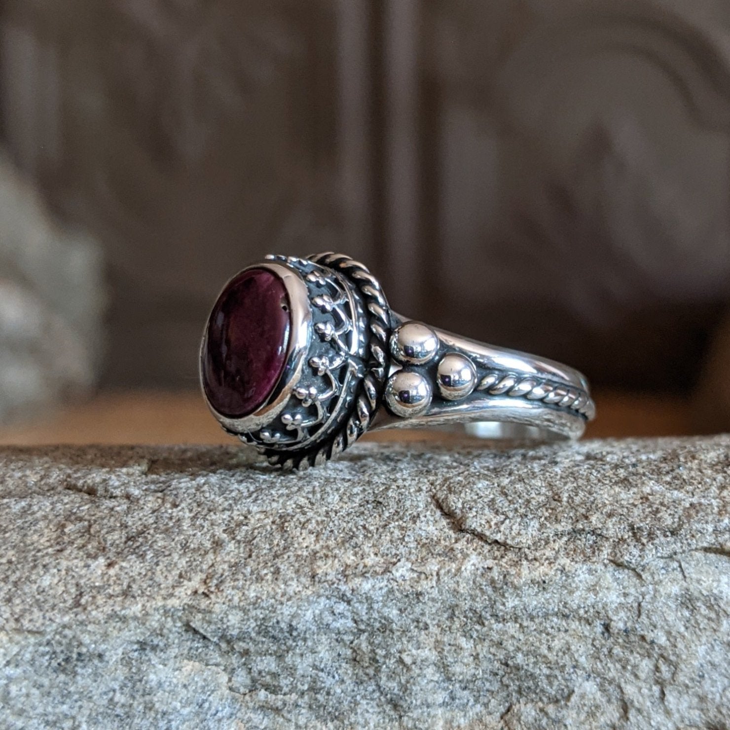 Shell Friesian Rng Navajo Made Purple Spiny Oyster Shell Ring SWSG-RNG-0021 Size 9.5 ...