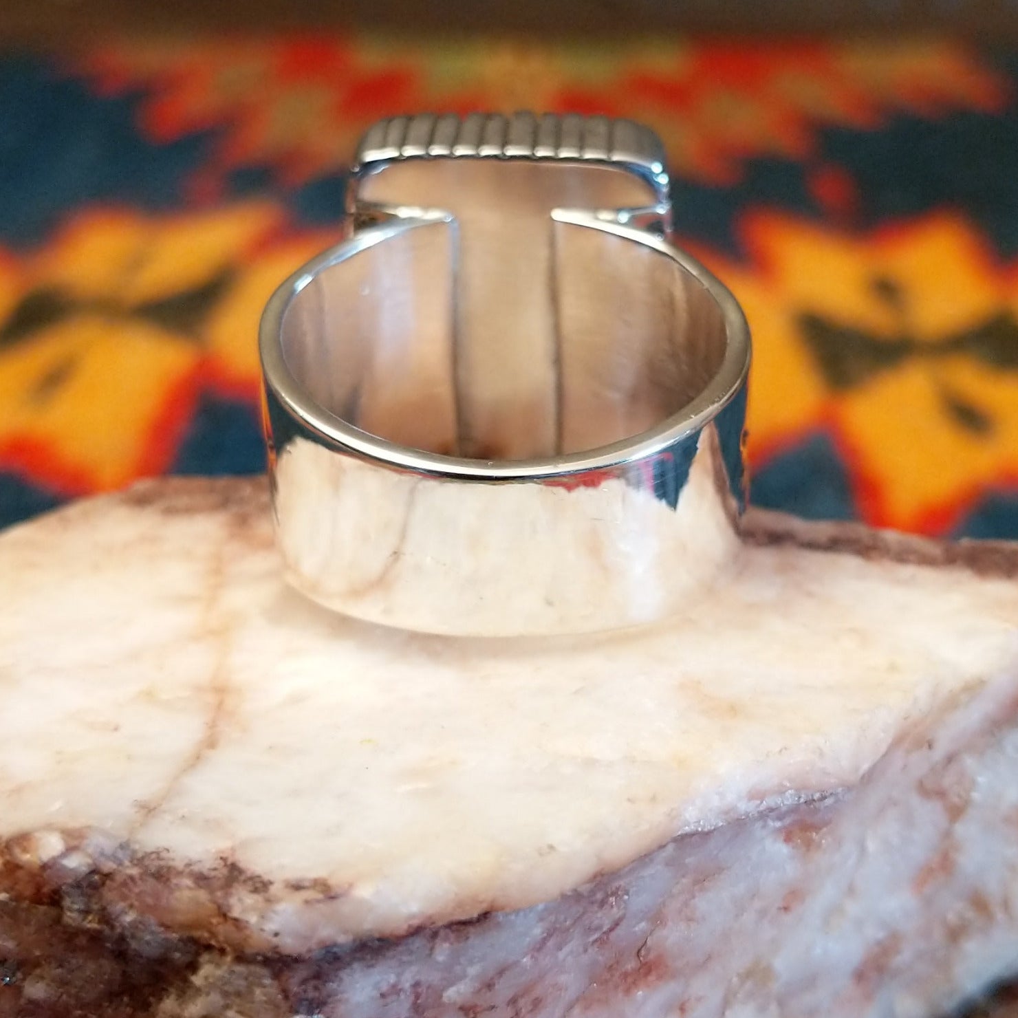 Underside view of ring.