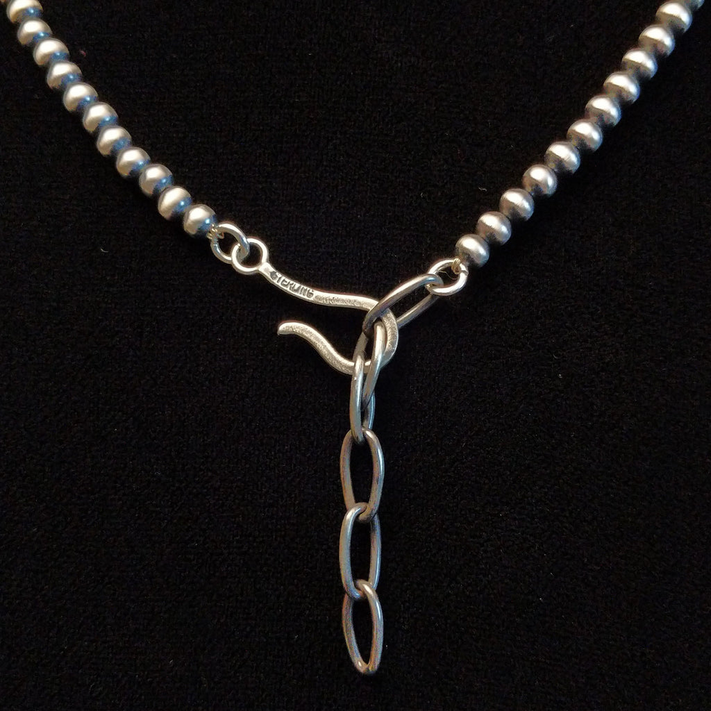 Close-up of the hook clasp.
