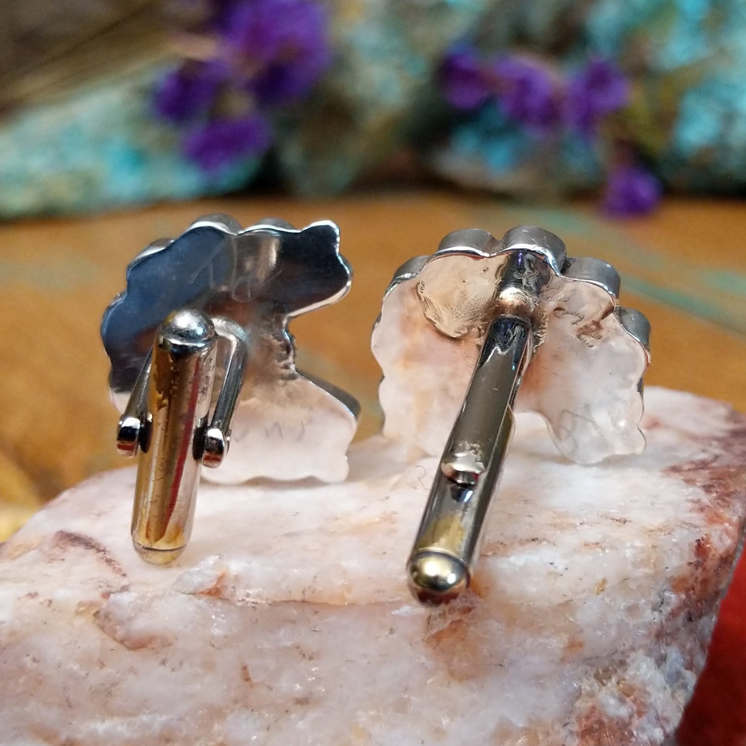 Close up of the cuff link backing.