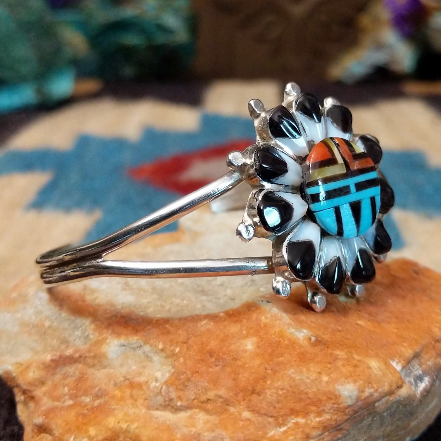 Zuni Sunface Cuff by D. GJ-BRC-0327 – Arlene's