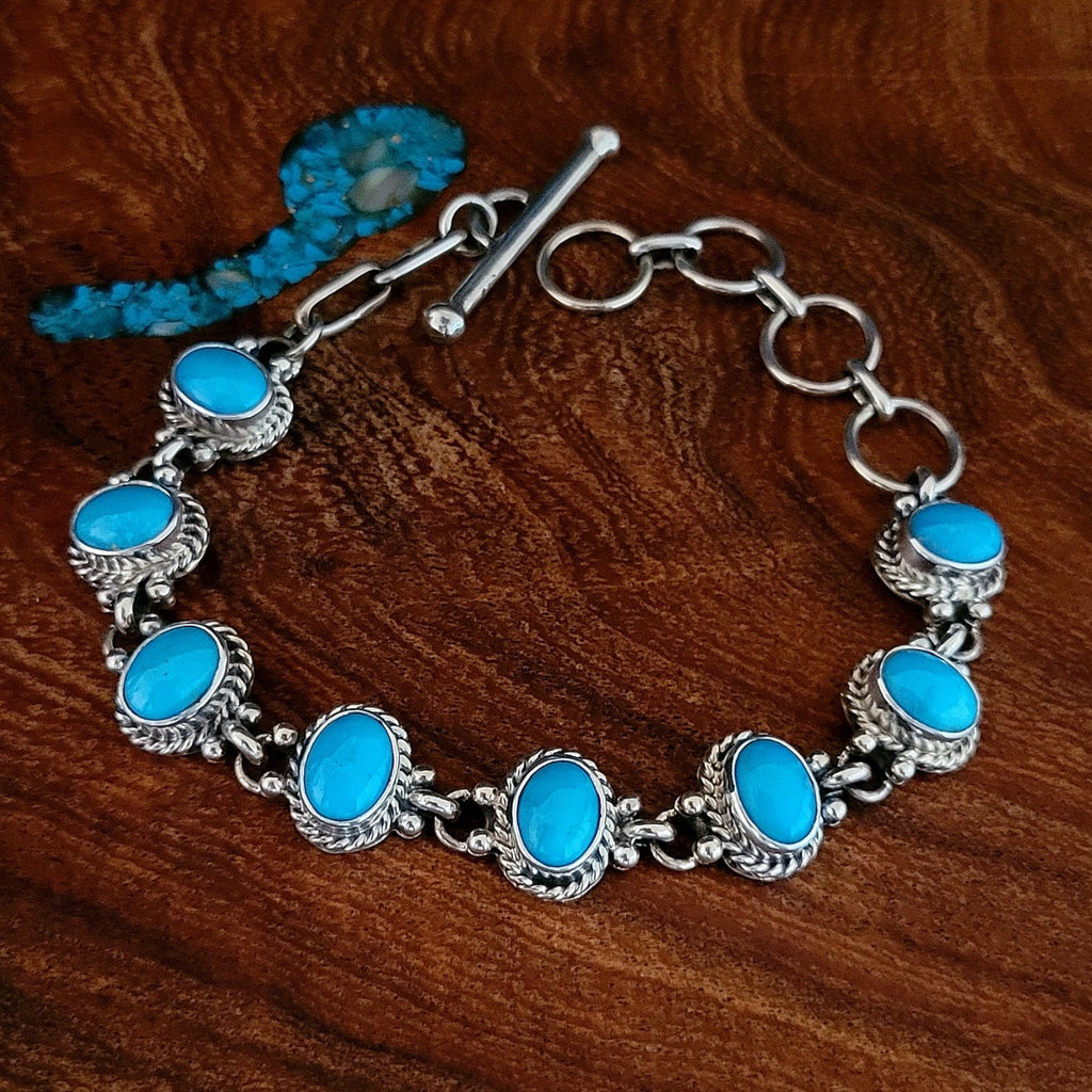 navajo made turquoise oval link bracelet front view